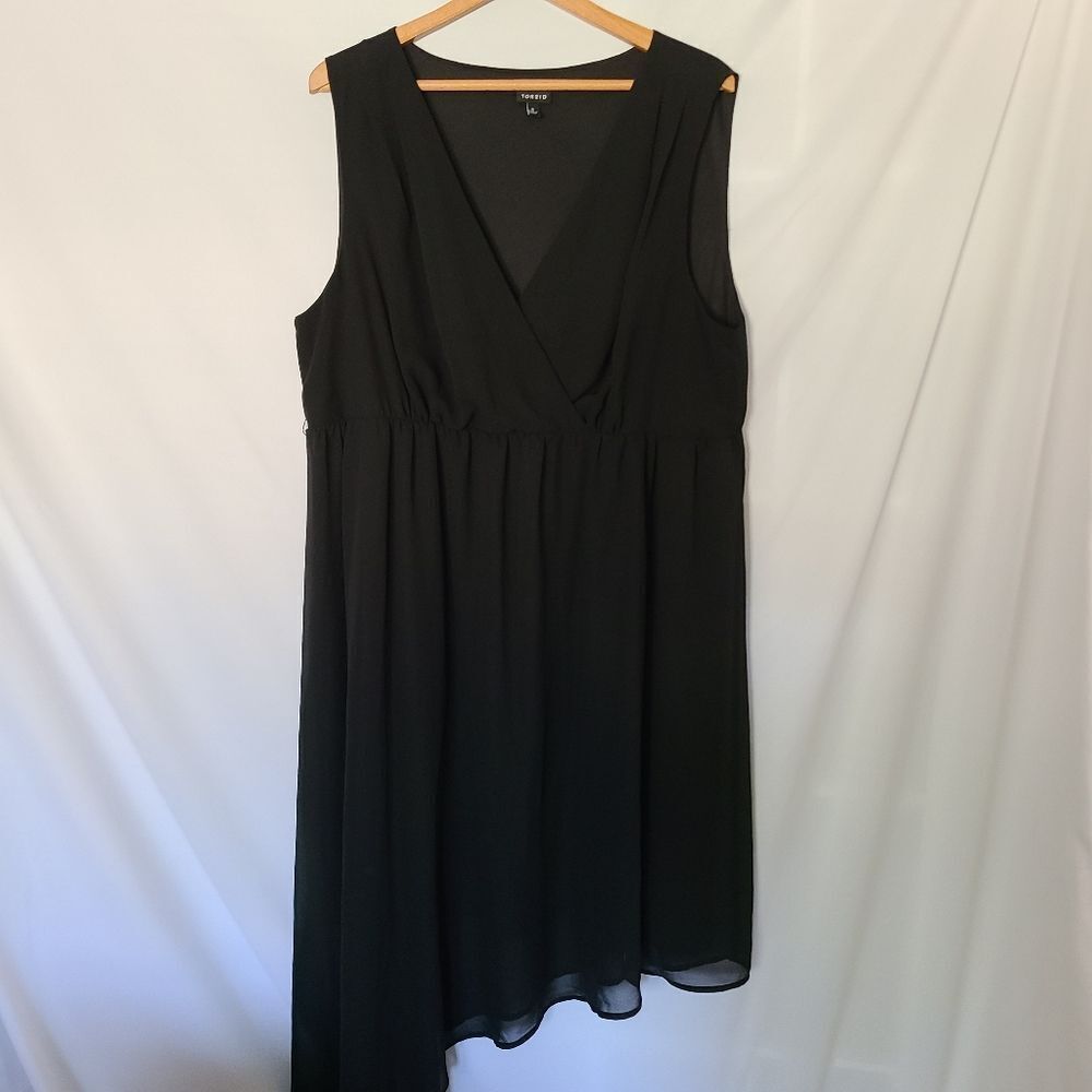 Torrid Black Asymmetrical Chiffon Dress sz 3‎